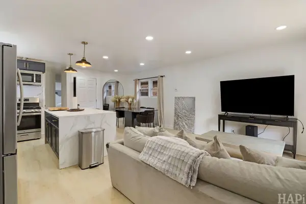 5338 W Kinzie ST, Chicago, IL 60644