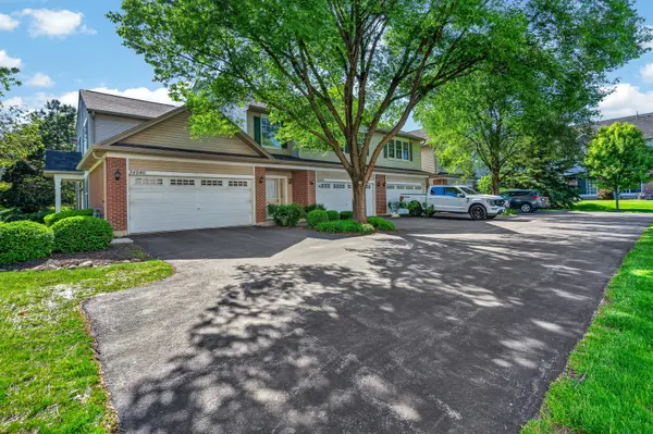 24038 W Walnut CIR #24038, Plainfield, IL 60585