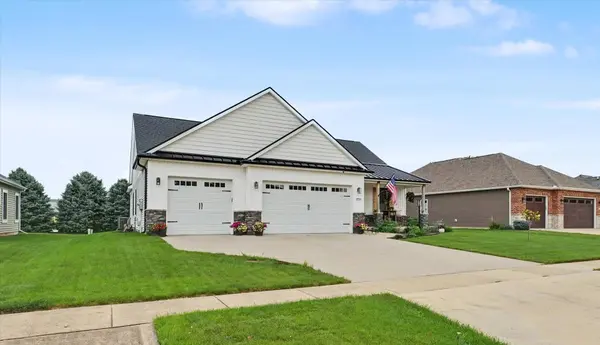 4906 Chestnut Grove DR, Champaign, IL 61822
