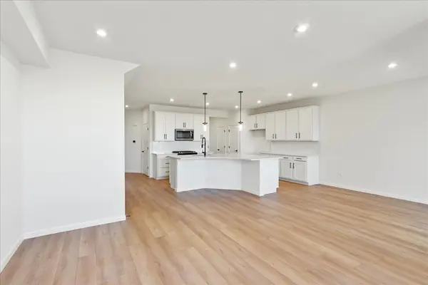 717 Maidengrass WAY #54004, Bolingbrook, IL 60490