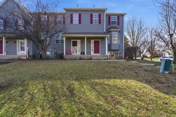 1363 Chestnut LN, Yorkville, IL 60560