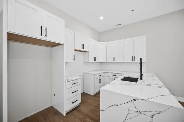 4543 S Ellis AVE #3S, Chicago, IL 60653