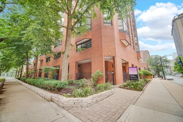 899 S Plymouth CT #1602, Chicago, IL 60605