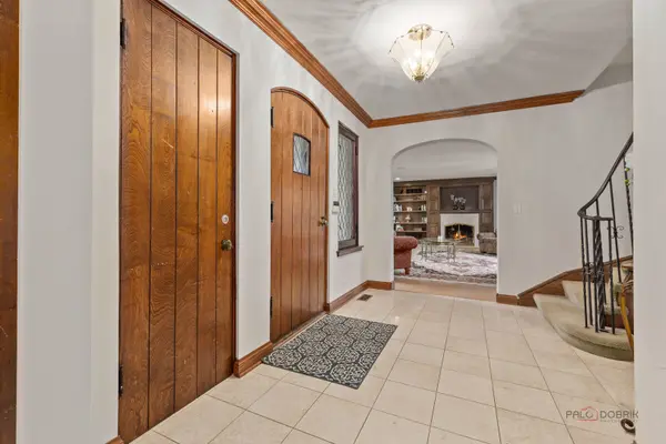1380 Valley RD, Bannockburn, IL 60015