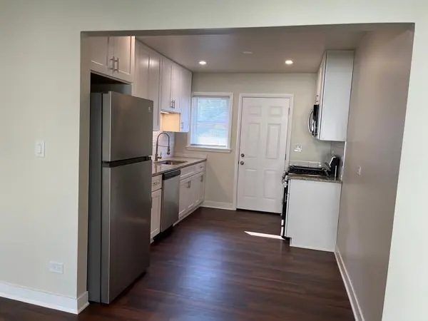 209 W Maple AVE #B, Mundelein, IL 60060