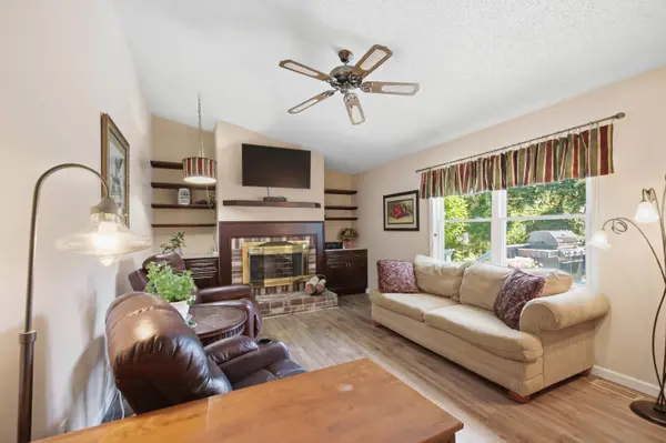 509 Tebay PL, Schaumburg, IL 60194