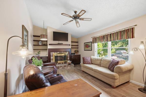 509 Tebay PL, Schaumburg, IL 60194