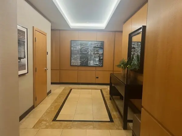 600 N Lake Shore DR #914, Chicago, IL 60611