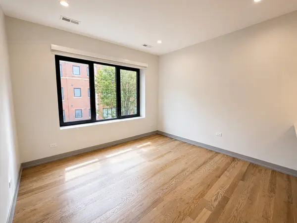 1333 W Estes AVE #2A, Chicago, IL 60626