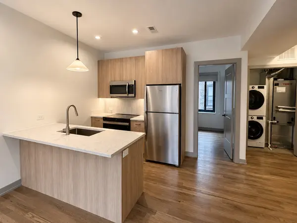 1333 W Estes AVE #2A, Chicago, IL 60626