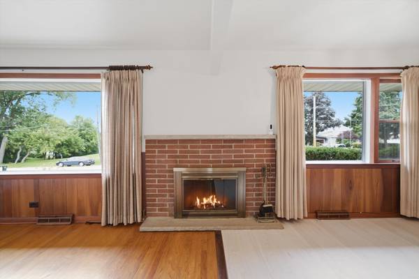 39181 N Cedar Crest DR, Lake Villa, IL 60046