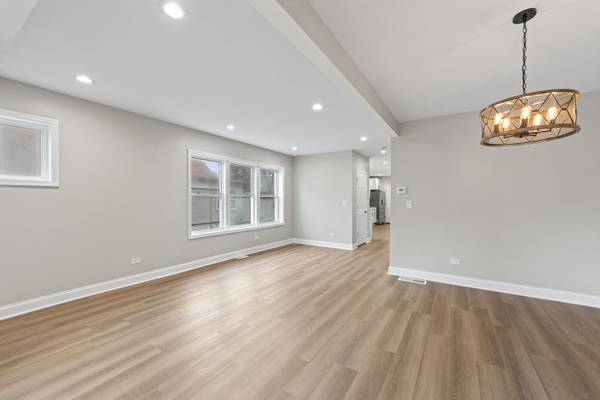 1653 W 92nd ST, Chicago, IL 60620