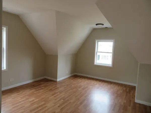 6957 W Fletcher ST, Chicago, IL 60634