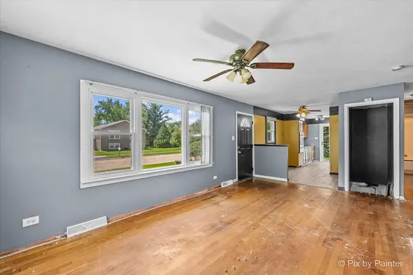 239 Vista RD, Lake Zurich, IL 60047