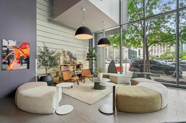 235 W Van Buren ST #1518, Chicago, IL 60607