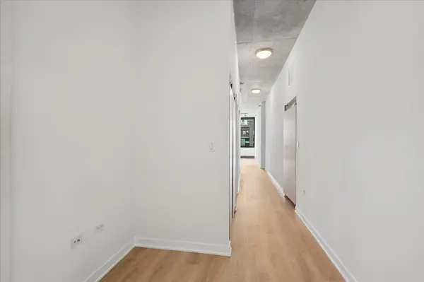 235 W Van Buren ST #1518, Chicago, IL 60607
