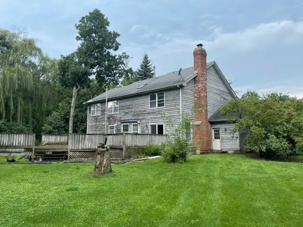 40W003 Russell RD, Elgin, IL 60124