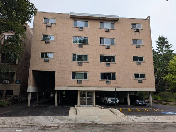 4939 S Dorchester AVE #2A, Chicago, IL 60615