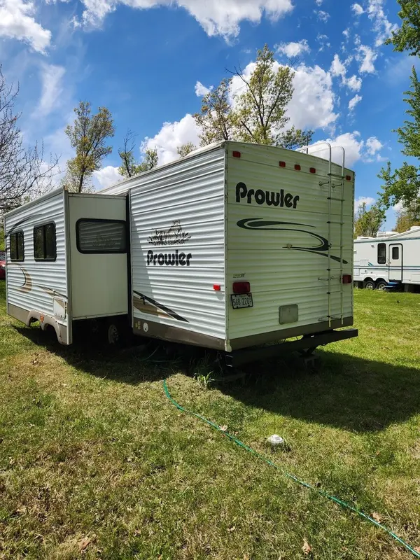 20/7 Woodhaven Lakes, Sublette, IL 61367