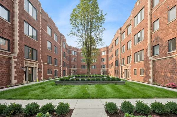 1337 W Estes AVE #1D, Chicago, IL 60626