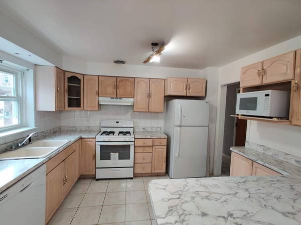 724 Florence AVE #2, Evanston, IL 60202