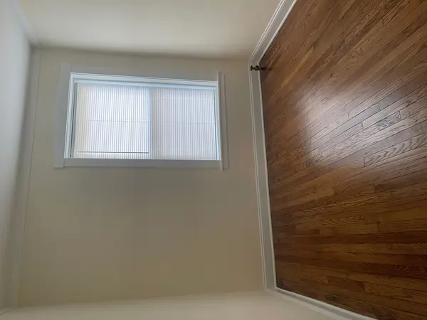 2540 W Thorndale AVE #1, Chicago, IL 60659
