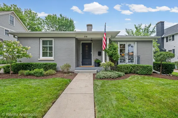 218 Coolidge AVE, Barrington, IL 60010