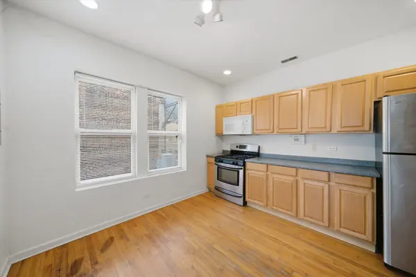 850 E 82nd ST #3, Chicago, IL 60619