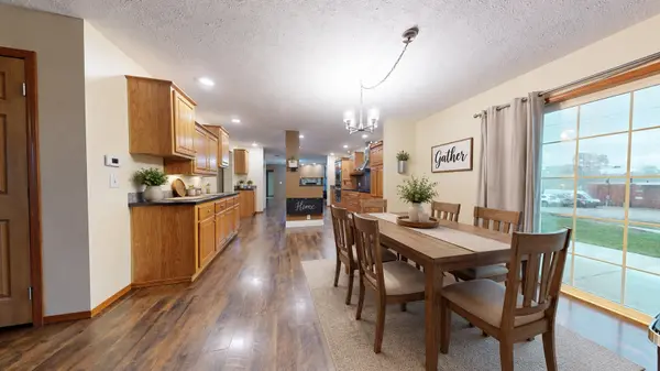 105 N Oak ST, Villa Grove, IL 61956