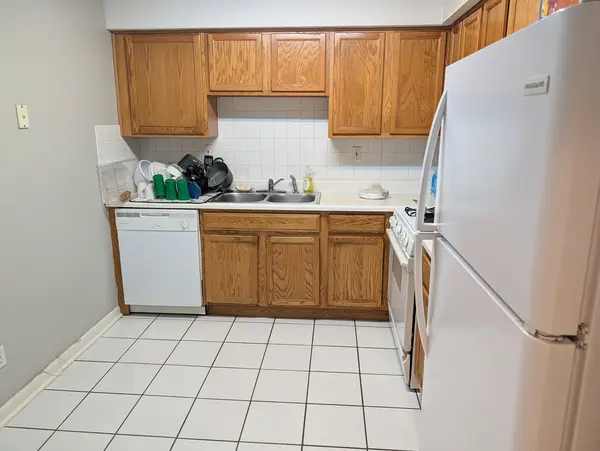 57 Washington BLVD #201, Mundelein, IL 60060