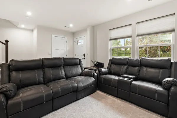 15607 Alice Mae CT, Orland Park, IL 60462