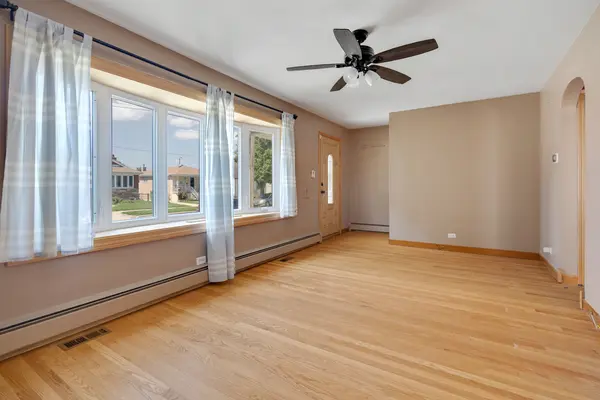 11413 S Saint Louis AVE, Chicago, IL 60655