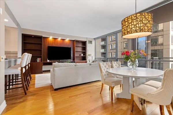 600 N LAKE SHORE DR #2102, Chicago, IL 60611