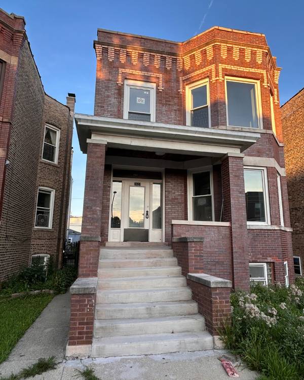 2427 N Lowell ST #2, Chicago, IL 60639