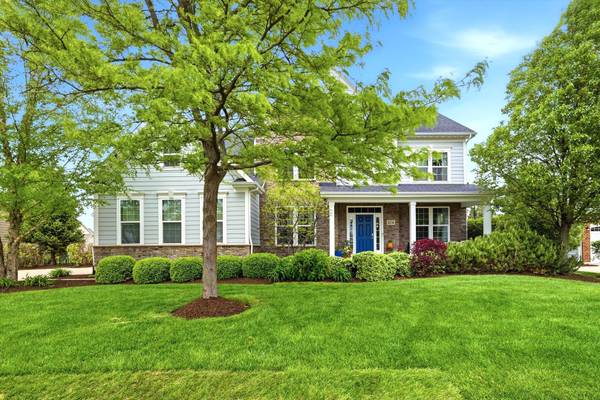 4836 Shumard LN, Naperville, IL 60564