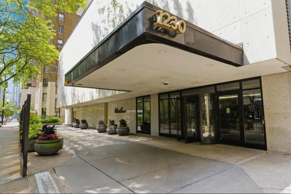 1230 N State Pkwy #21D, Chicago, IL 60610