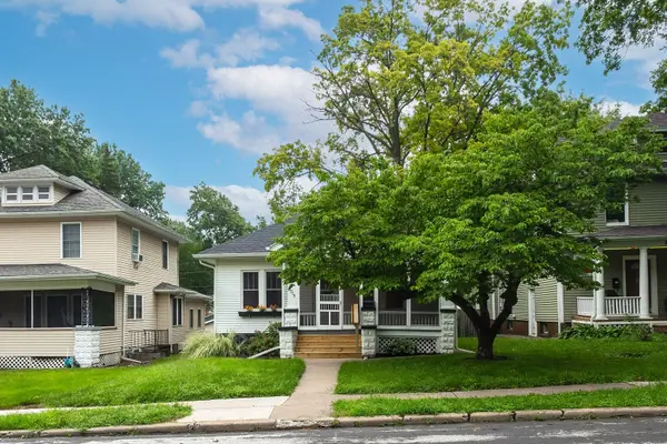 2015 Tremont AVE, Davenport, IA 50803