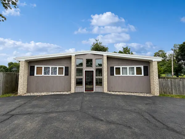 210 Hartway CT, Montgomery, IL 60538