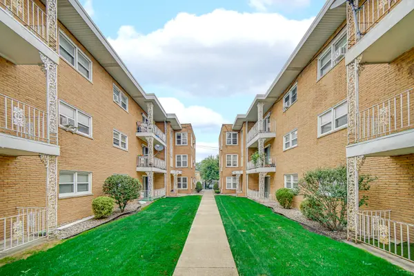 2342 W 111th ST #1, Chicago, IL 60643