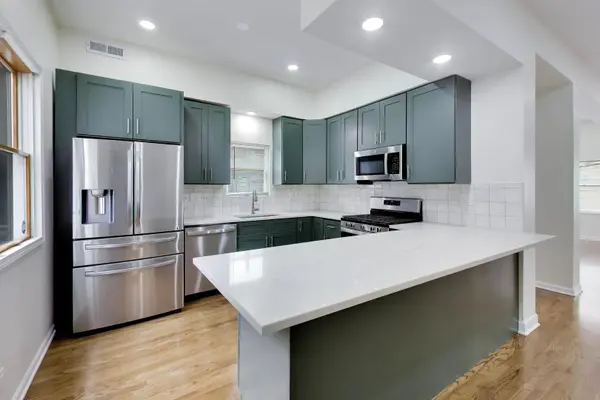 3308 N Racine AVE #CH, Chicago, IL 60657