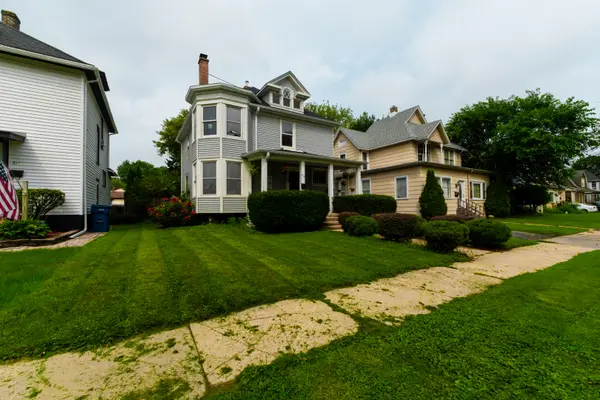 818 HICKORY ST, Waukegan, IL 60085