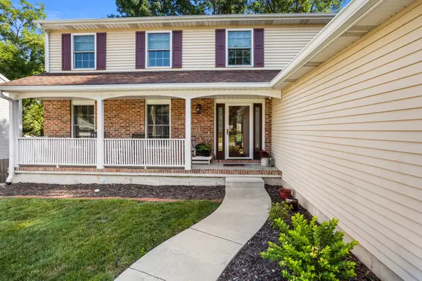 2740 S Forrest Green DR, Decatur, IL 62521