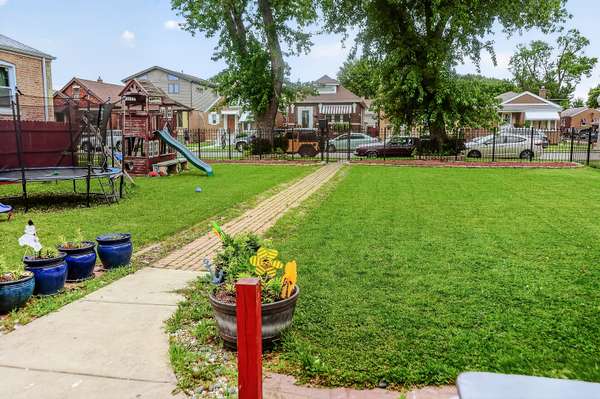 6452 S Kolin AVE, Chicago, IL 60629
