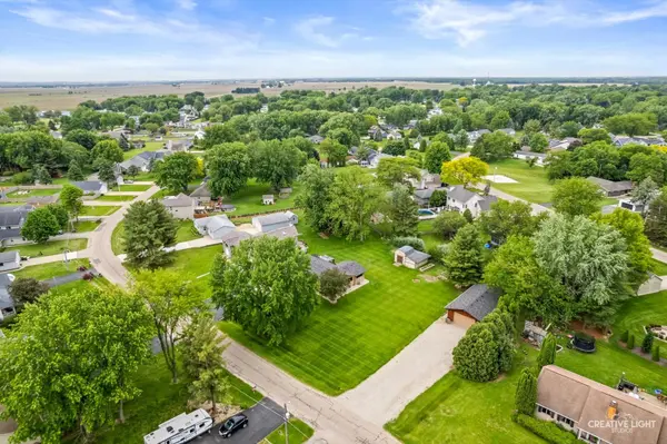 1484 Nova RD, Lake Holiday, IL 60548