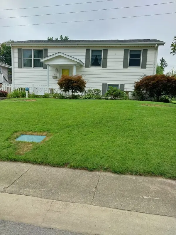 415 Southampton DR #-, Decatur, IL 62526