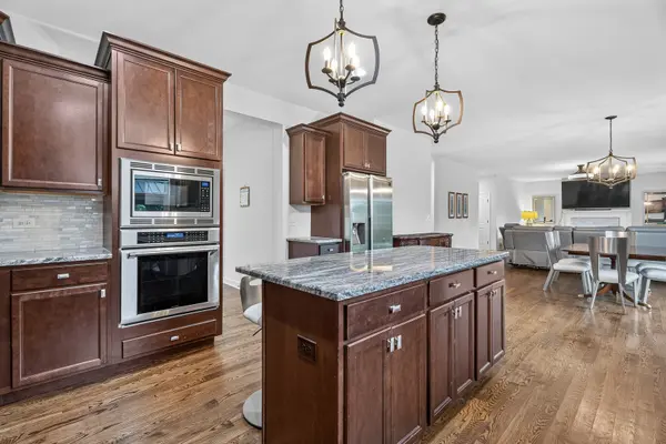 16440 W Turnberry CIR, Lockport, IL 60441