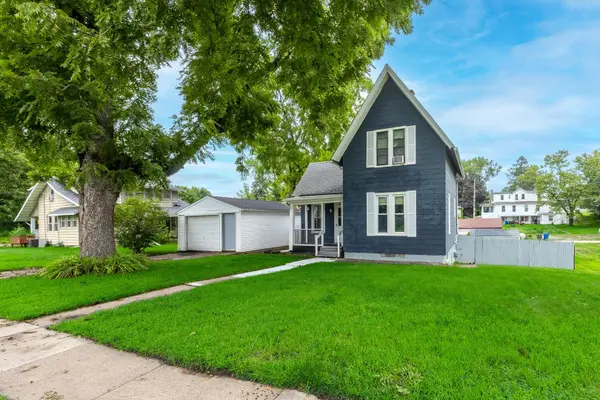 1550 W 15th ST, Davenport, IA 52804