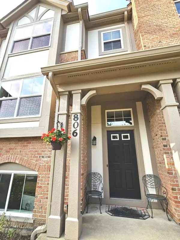 806 June TER, Lake Zurich, IL 60047