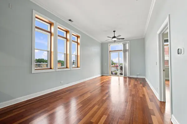 4755 N Washtenaw AVE #309, Chicago, IL 60625
