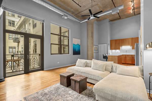 758 N Larrabee ST #425, Chicago, IL 60654